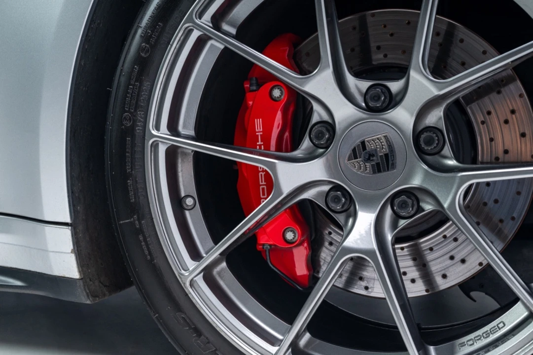 2020 Porsche 992 Carrera 4S - Image 14 of 29
