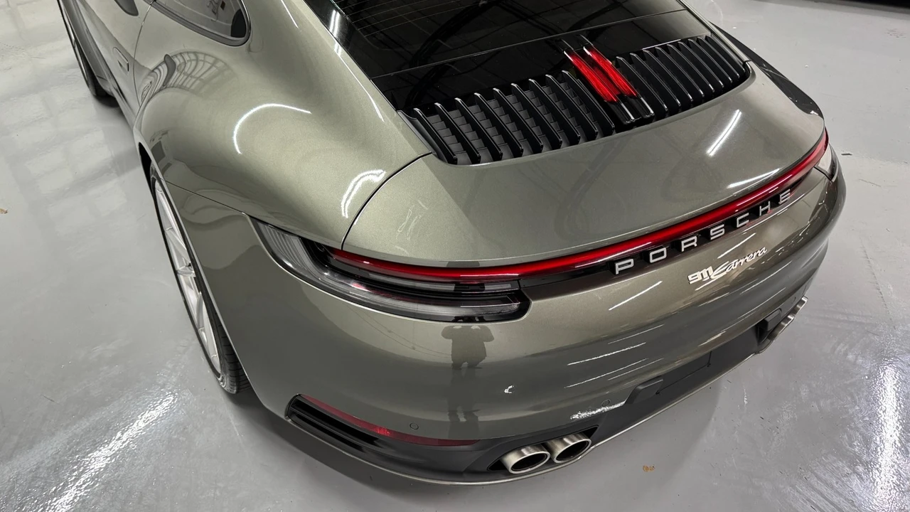 2020 Porsche 992 Carrera S - Image 18 of 31