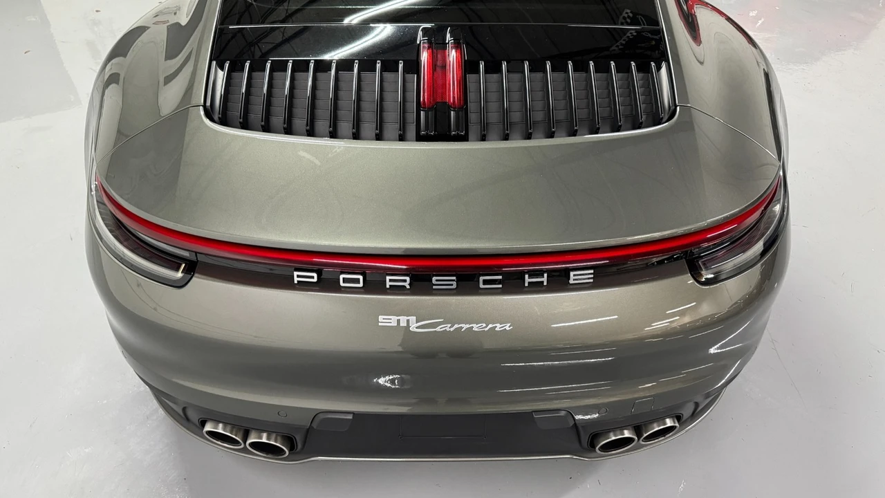 2020 Porsche 992 Carrera S - Image 14 of 31