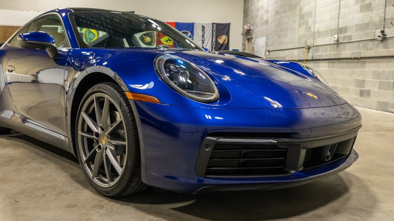 2020 Porsche 992 Carrera - Image 13 of 21