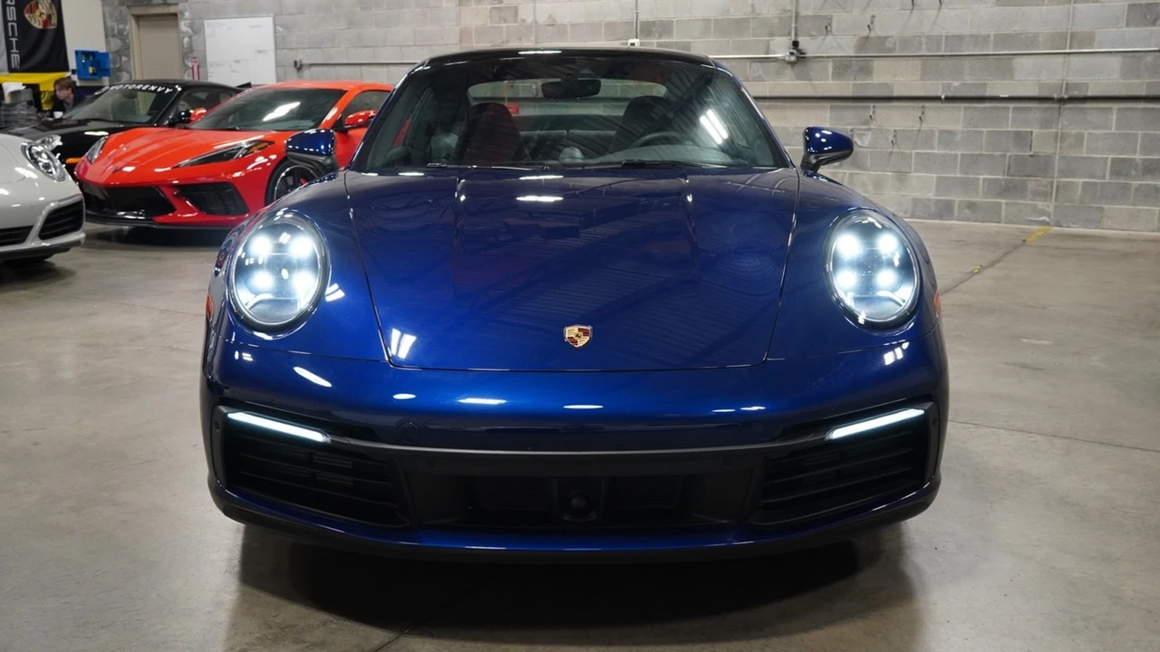 2020 Porsche 992 Carrera - Image 12 of 21