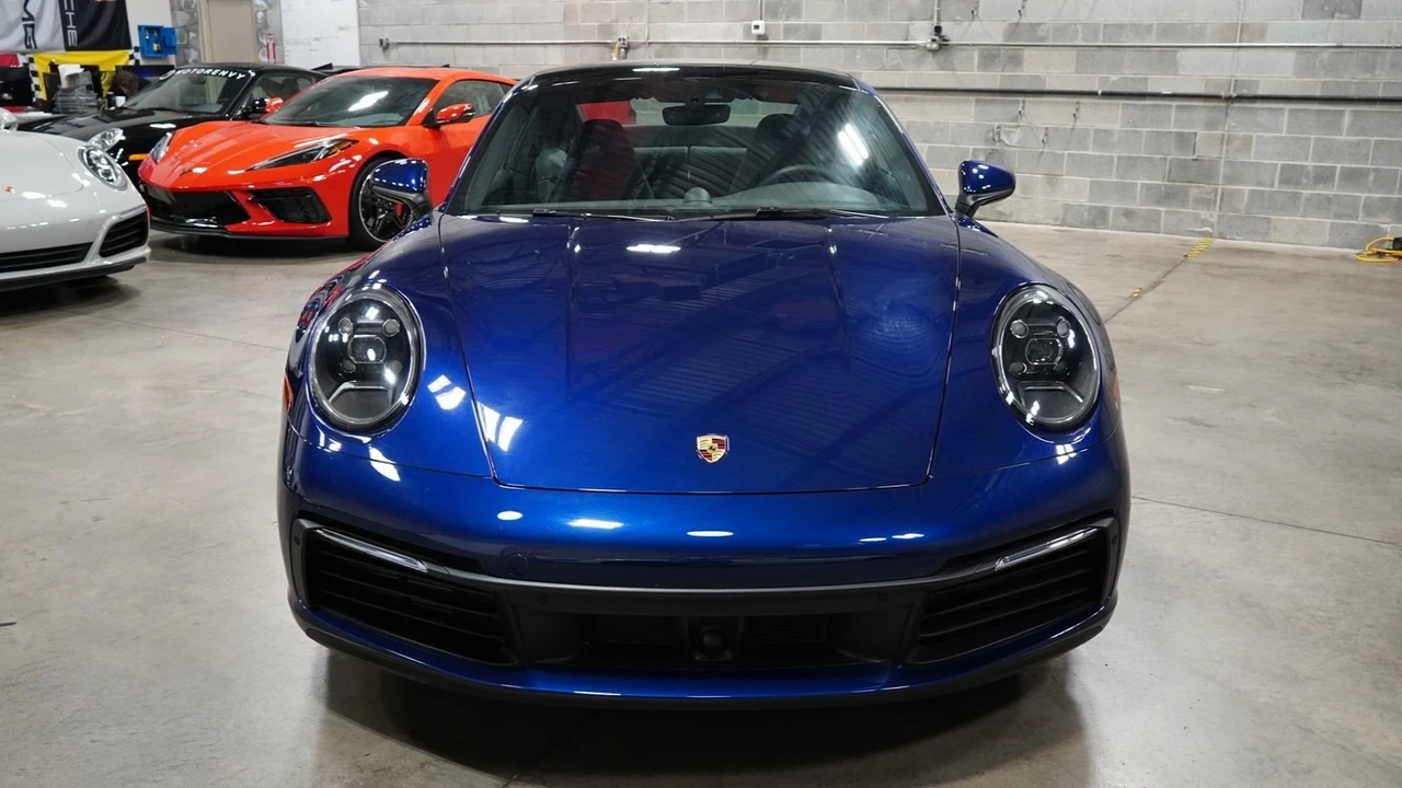 2020 Porsche 992 Carrera - Image 11 of 21