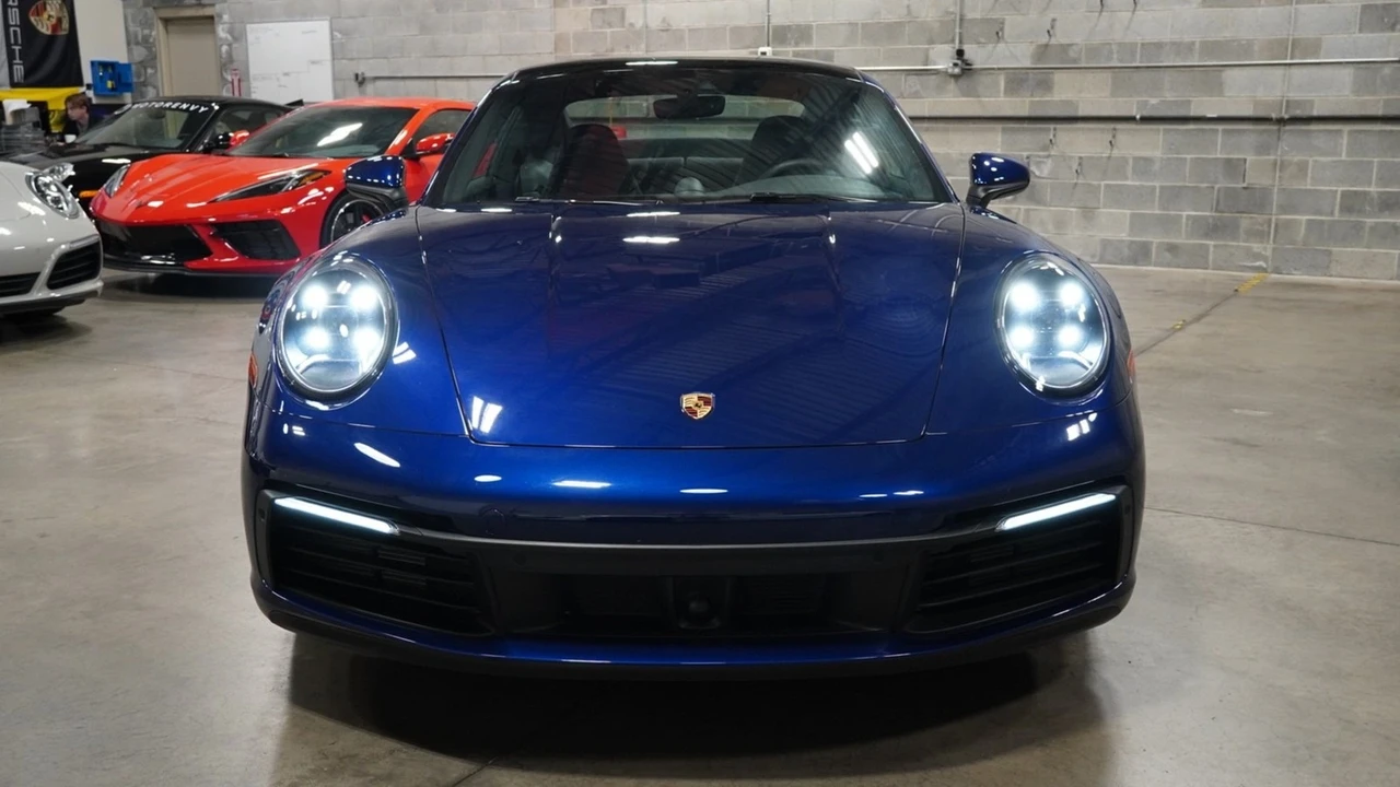 2020 Porsche 992 Carrera - Image 12 of 21