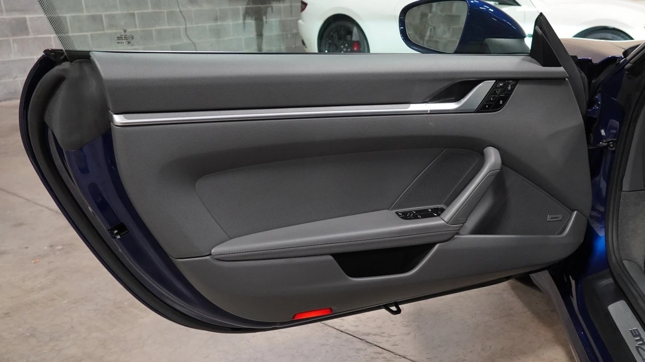 2020 Porsche 992 Carrera - Image 17 of 21
