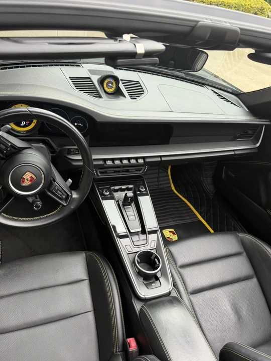 2020 Porsche 992 Carrera - Image 18 of 31