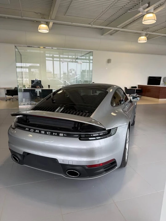 2020 Porsche 992 Carrera - Image 18 of 20