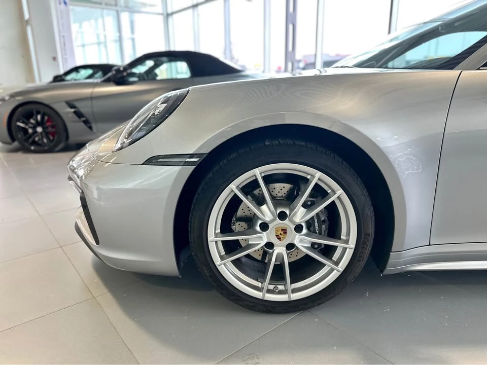 2020 Porsche 992 Carrera - Image 3 of 18