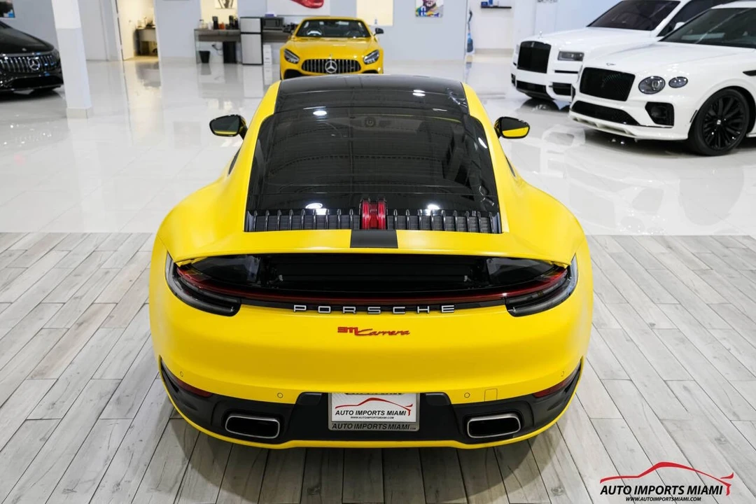 2020 Porsche 992 Carrera - Image 17 of 21