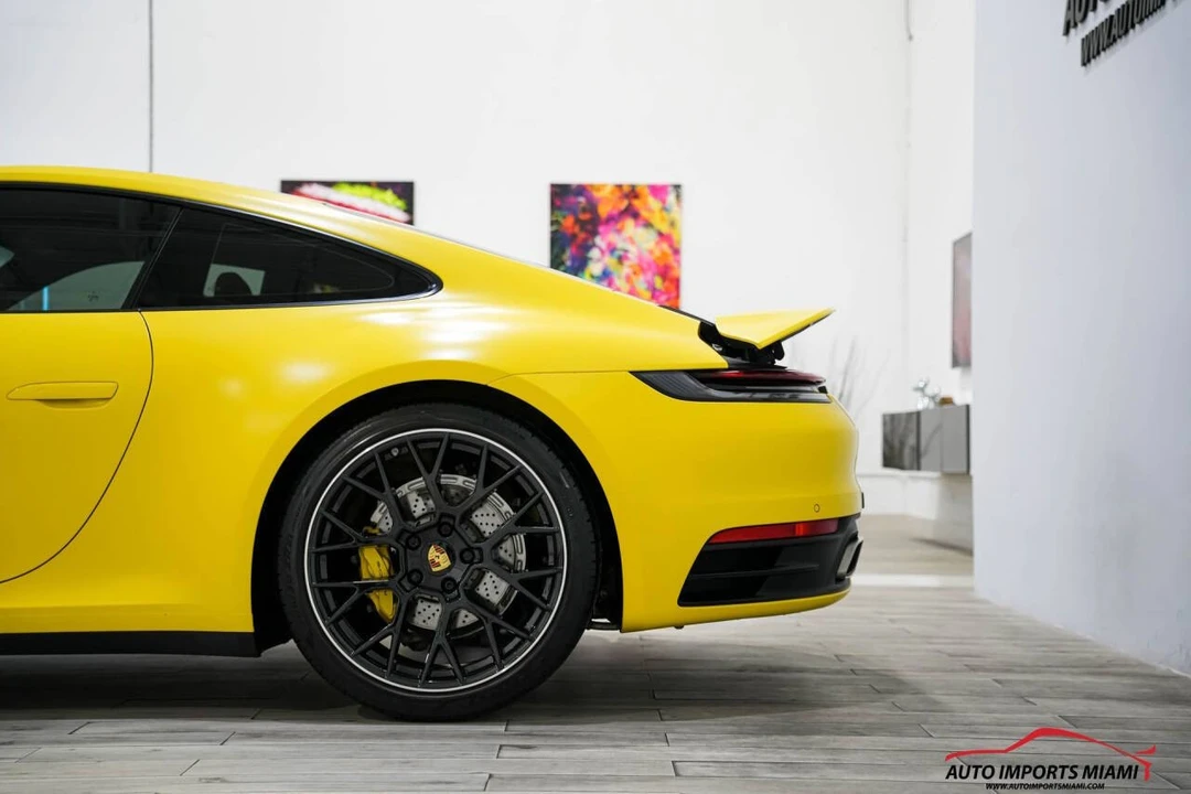 2020 Porsche 992 Carrera - Image 14 of 21