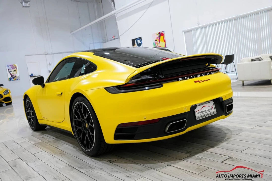 2020 Porsche 992 Carrera - Image 16 of 21