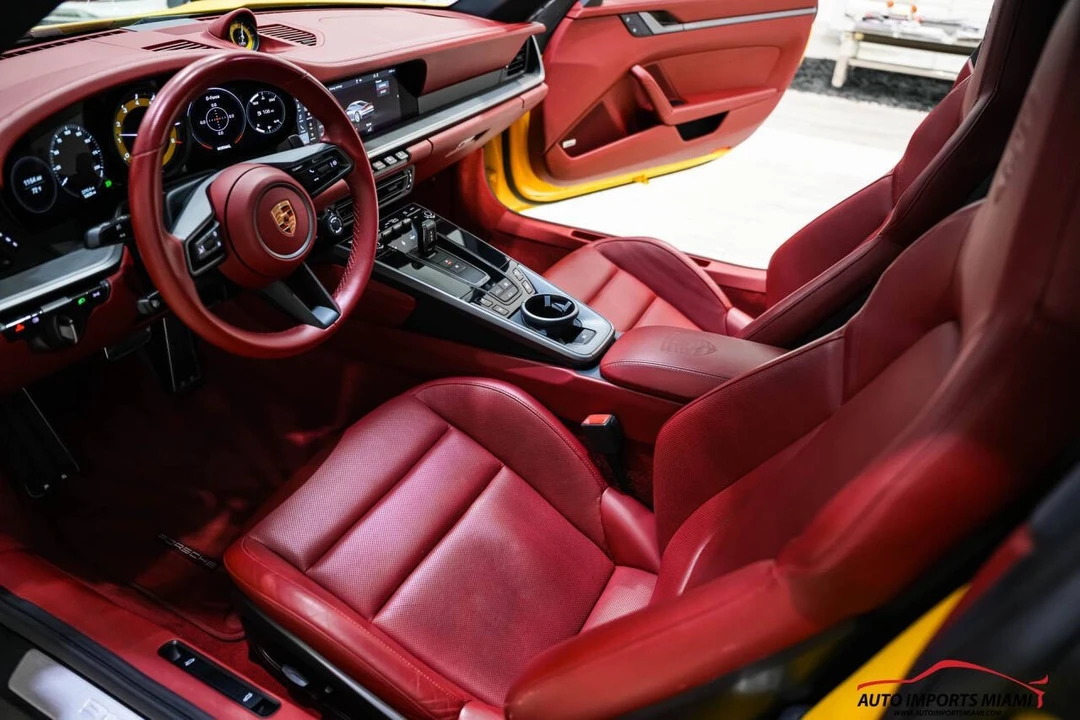 2020 Porsche 992 Carrera - Image 9 of 21