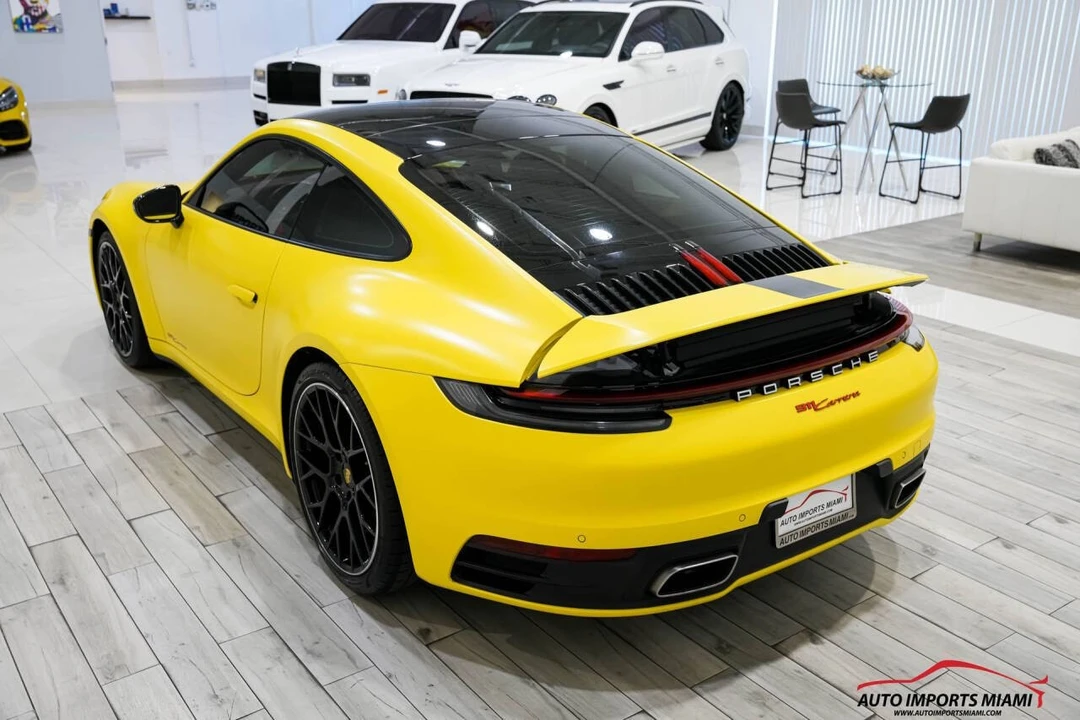 2020 Porsche 992 Carrera - Image 15 of 21