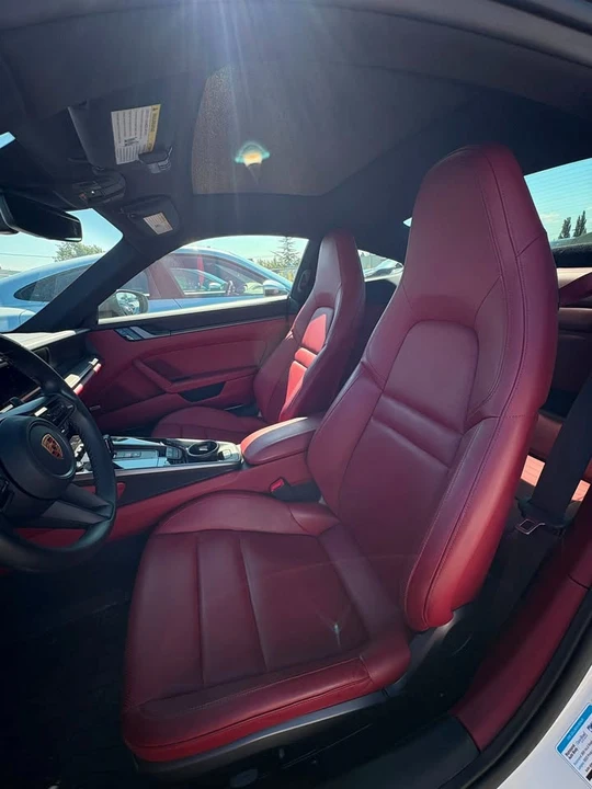 2020 Porsche 992 Carrera 4 - Image 5 of 8