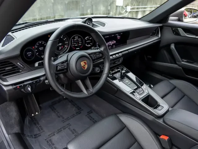 2020 Porsche 992 Carrera 4 - Image 4 of 9