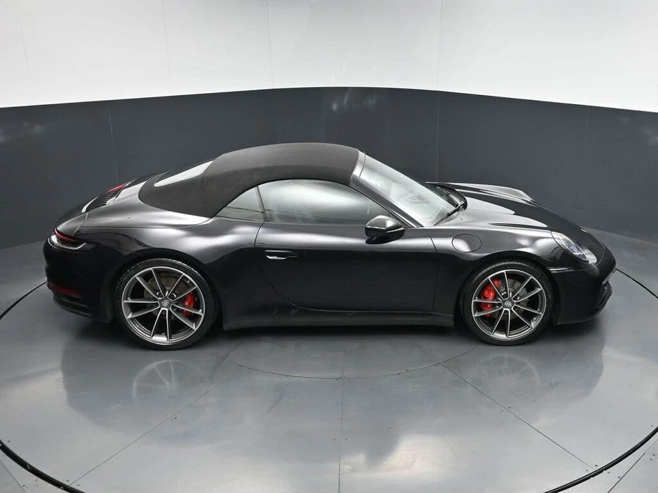 2020 Porsche 992 Carrera 4 - Image 20 of 31