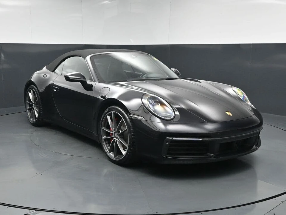 2020 Porsche 992 Carrera 4 - Image 13 of 31