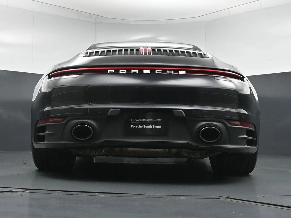 2020 Porsche 992 Carrera 4 - Image 26 of 31