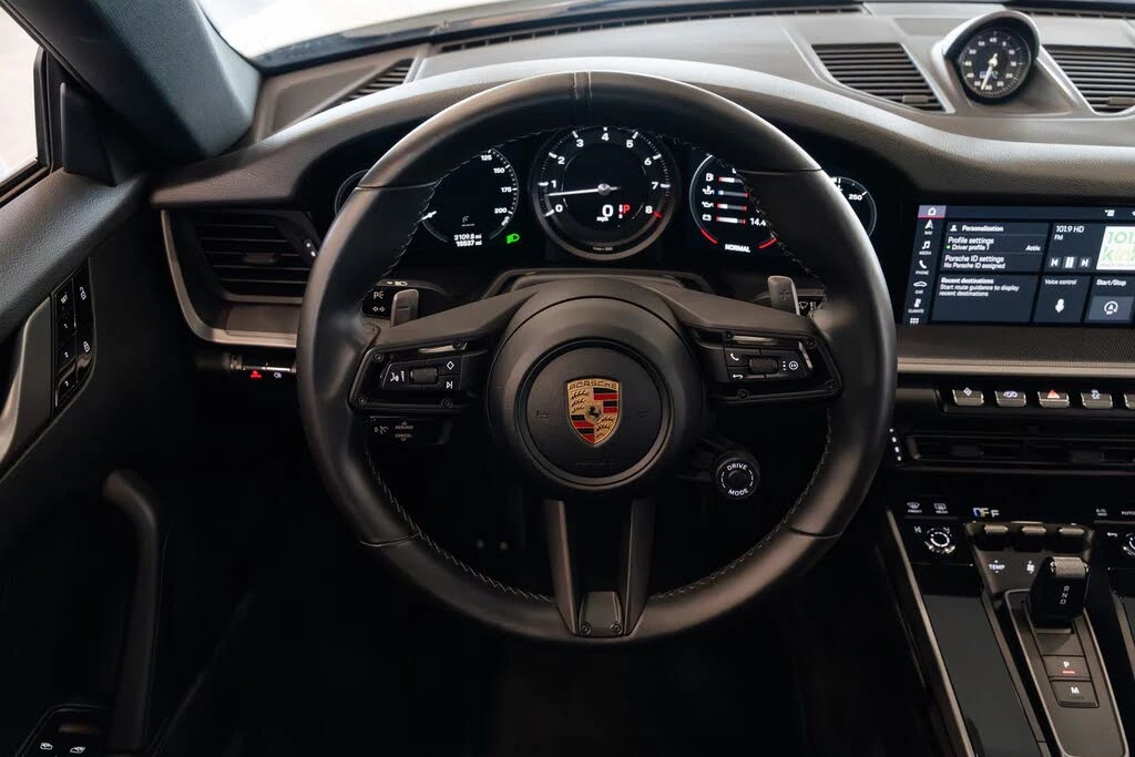 2020 Porsche 992 Carrera - Image 11 of 25