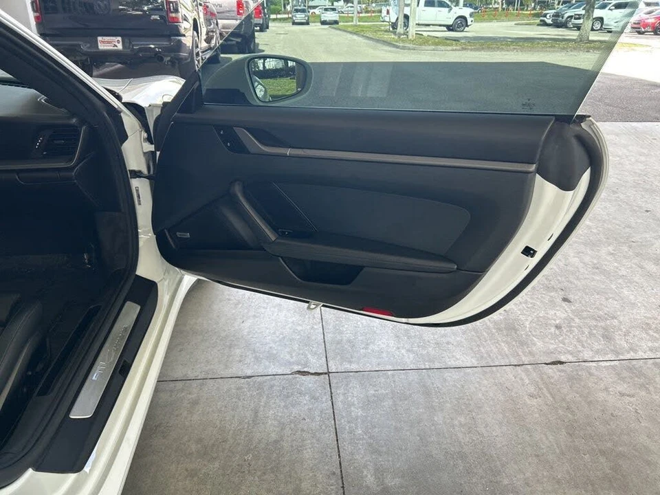 2020 Porsche 992 Carrera 4 - Image 26 of 31