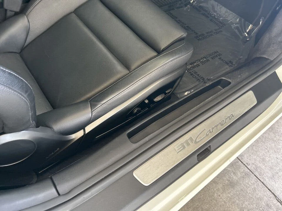 2020 Porsche 992 Carrera 4 - Image 24 of 31
