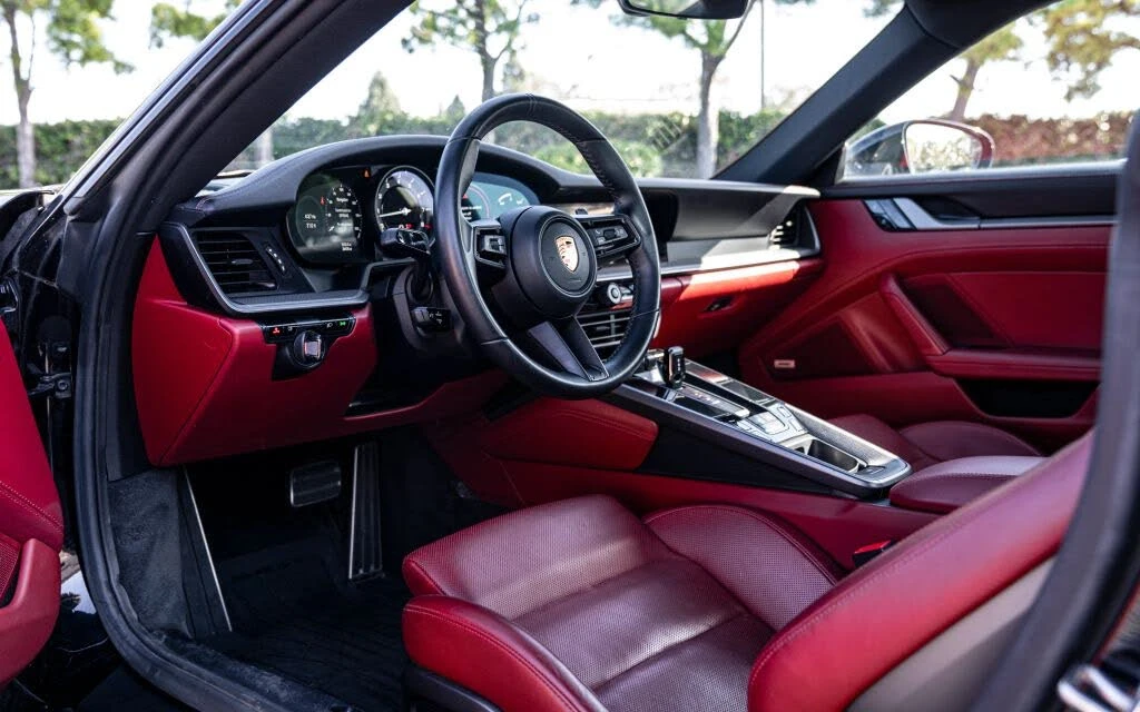 2020 Porsche 992 Carrera 4 - Image 3 of 20