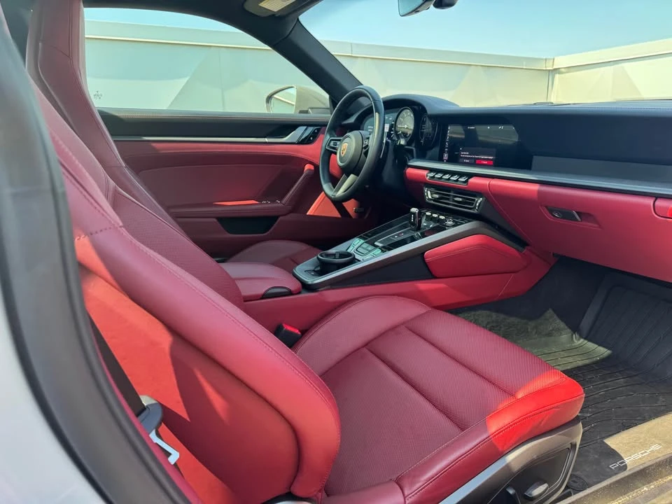 2020 Porsche 992 Carrera 4 - Image 5 of 18
