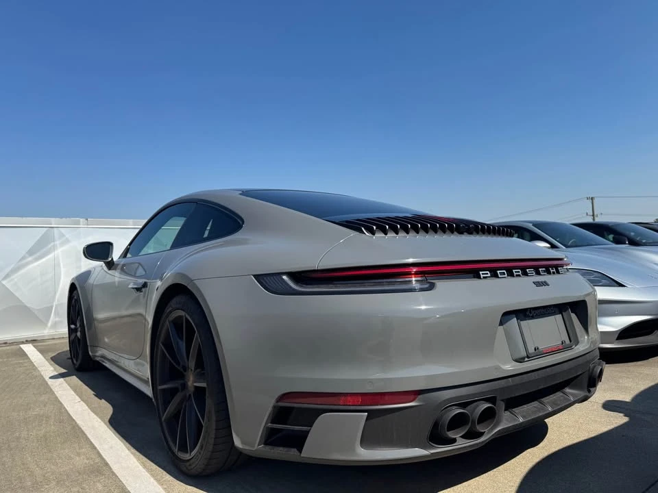 2020 Porsche 992 Carrera 4 - Image 12 of 18