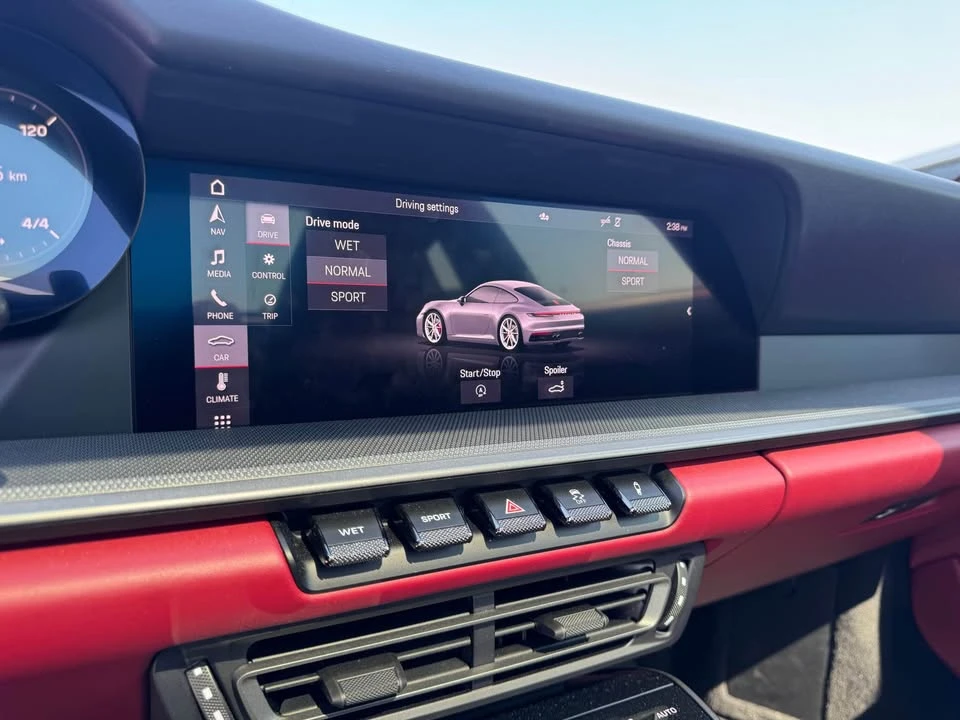 2020 Porsche 992 Carrera 4 - Image 8 of 18