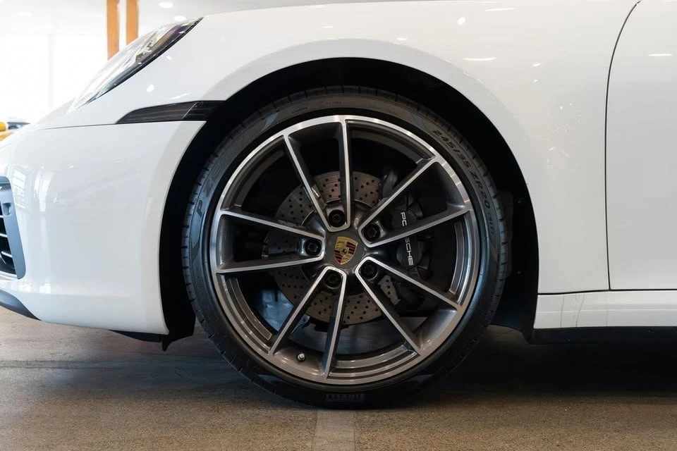 2020 Porsche 992 Carrera 4 - Image 7 of 20