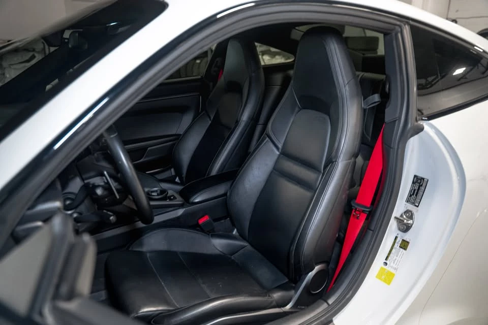 2020 Porsche 992 Carrera 4 - Image 8 of 10