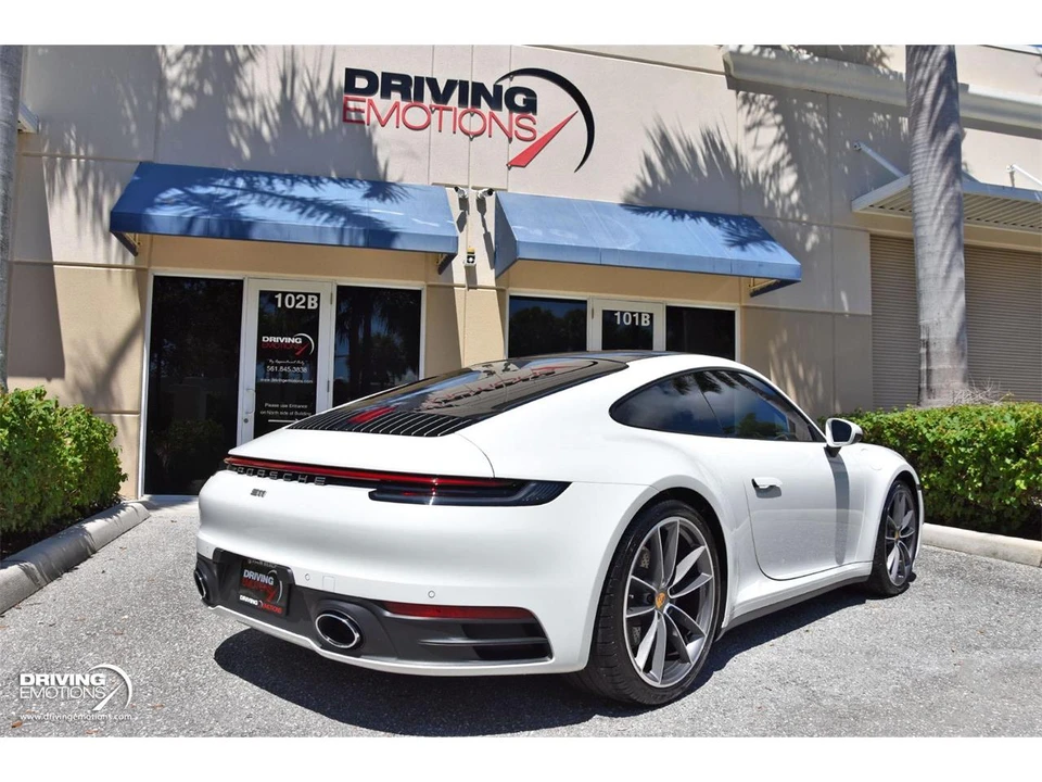2020 Porsche 992 Carrera 4 - Image 21 of 31