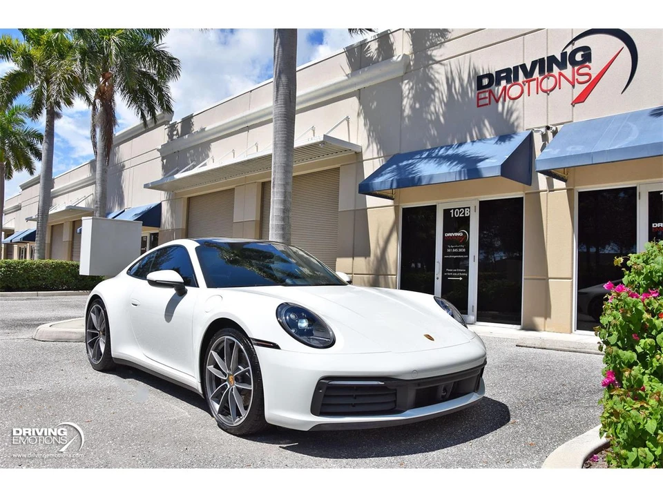 2020 Porsche 992 Carrera 4 - Image 13 of 31