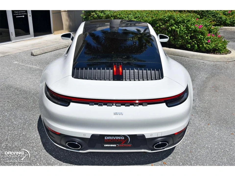 2020 Porsche 992 Carrera 4 - Image 24 of 31