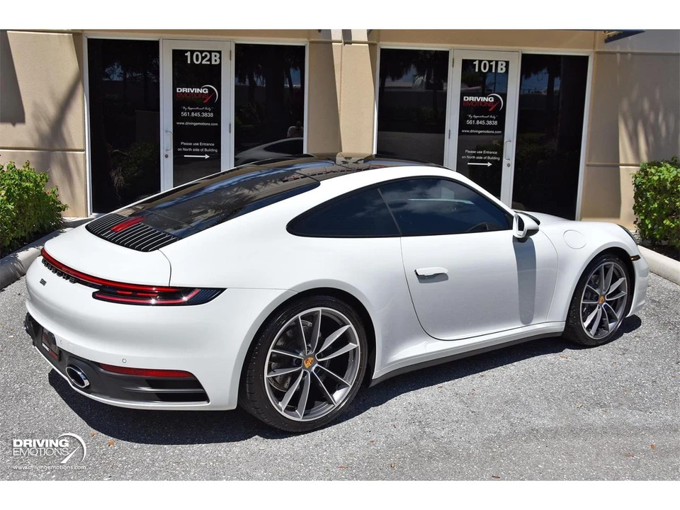 2020 Porsche 992 Carrera 4 - Image 19 of 31