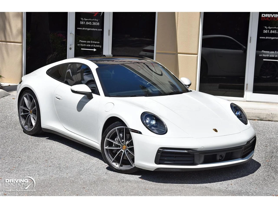 2020 Porsche 992 Carrera 4 - Image 5 of 31