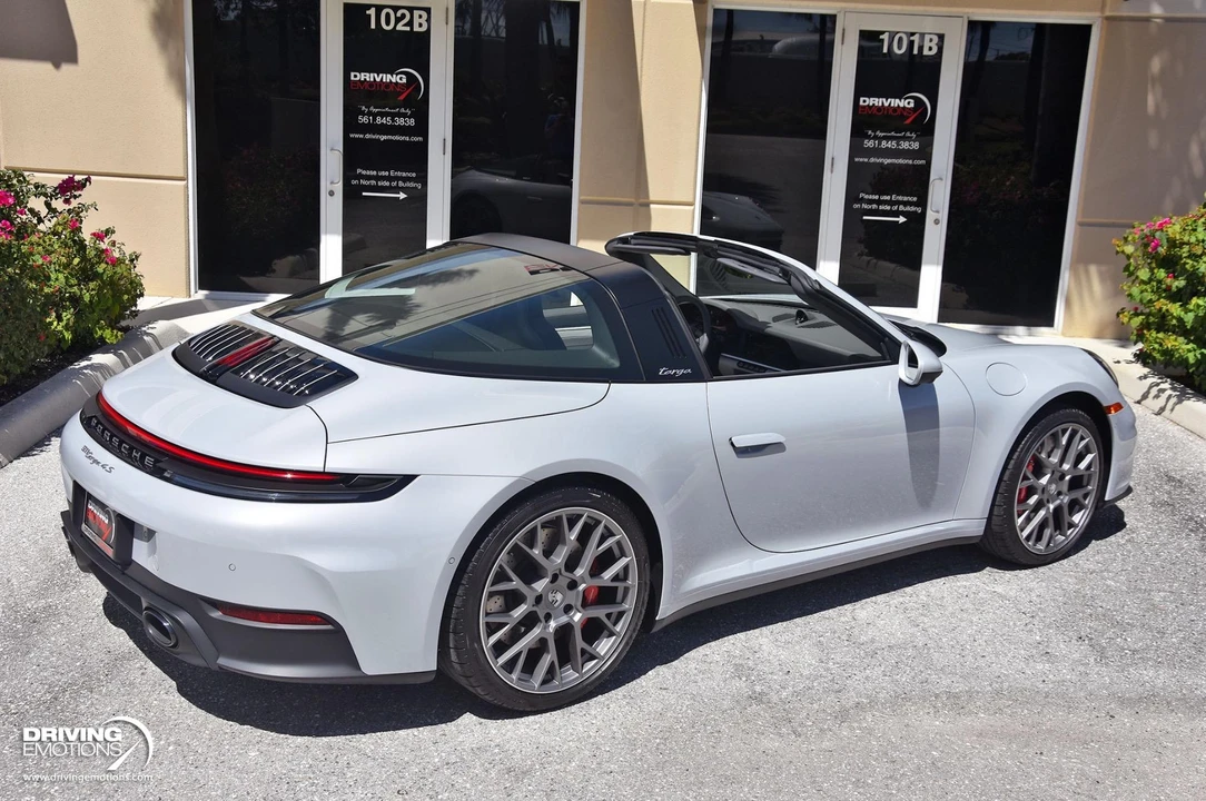 2026 Porsche 992 Carrera 4 - Image 18 of 31