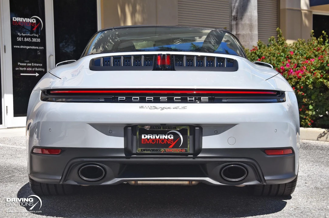 2026 Porsche 992 Carrera 4 - Image 25 of 31