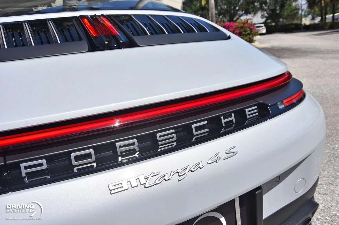 2026 Porsche 992 Carrera 4 - Image 28 of 31