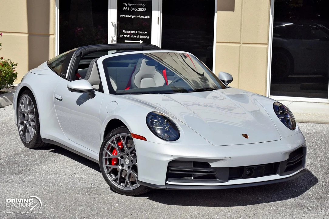 2026 Porsche 992 Carrera 4 - Image 5 of 31