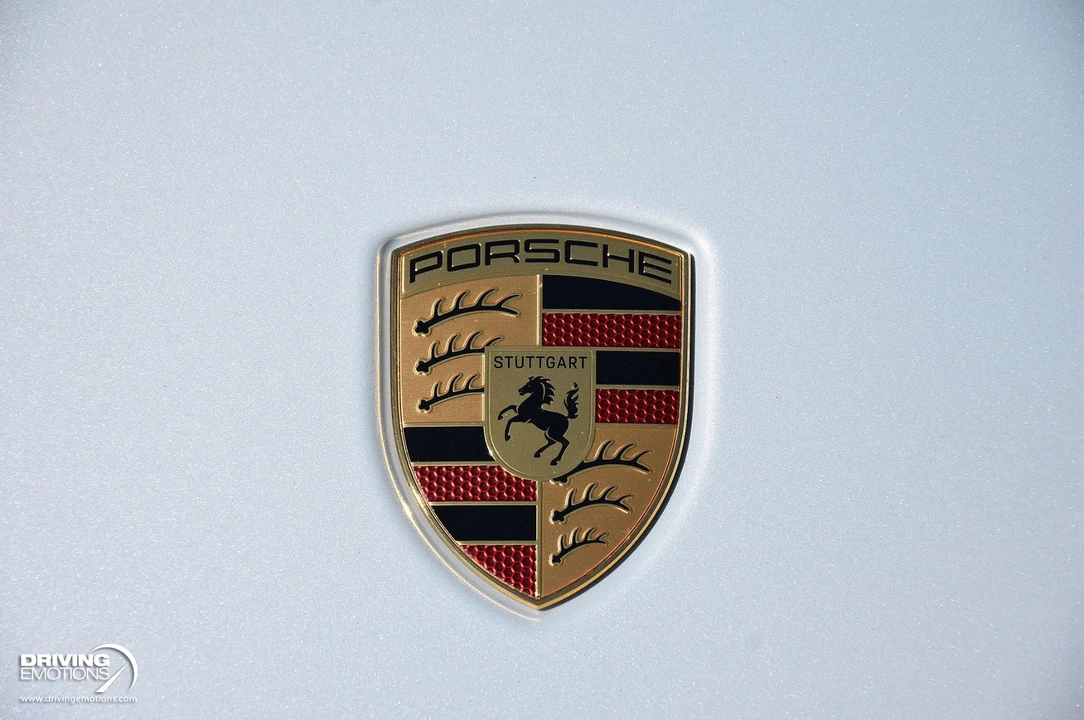 2026 Porsche 992 Carrera 4 - Image 7 of 31
