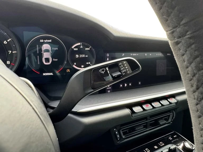 2020 Porsche 992 Carrera 4S - Image 11 of 15