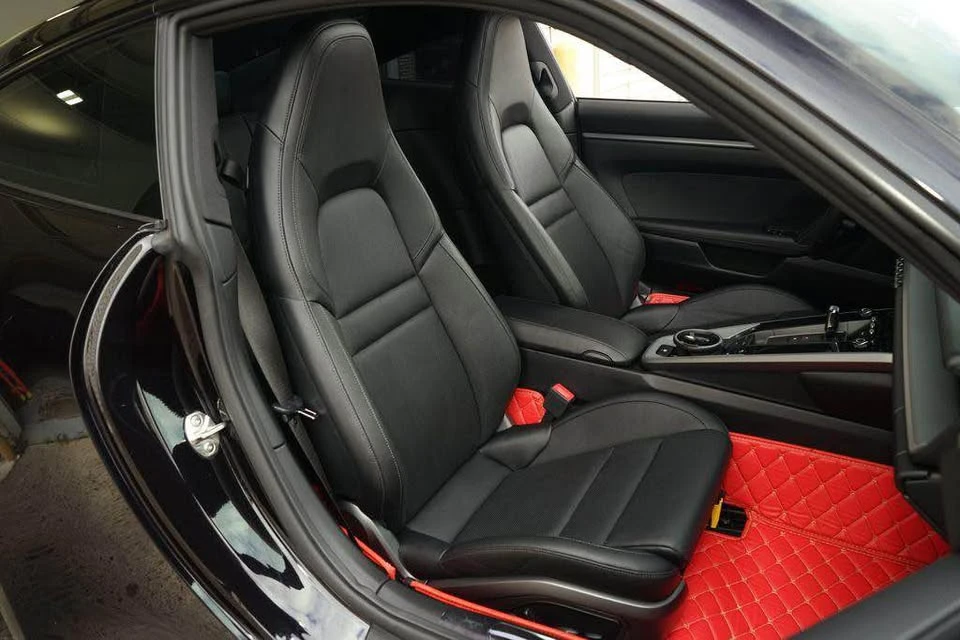 2020 Porsche 992 Carrera 4S - Image 8 of 17