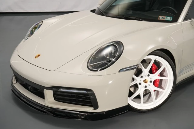 2020 Porsche 992 Carrera 4S - Image 9 of 31