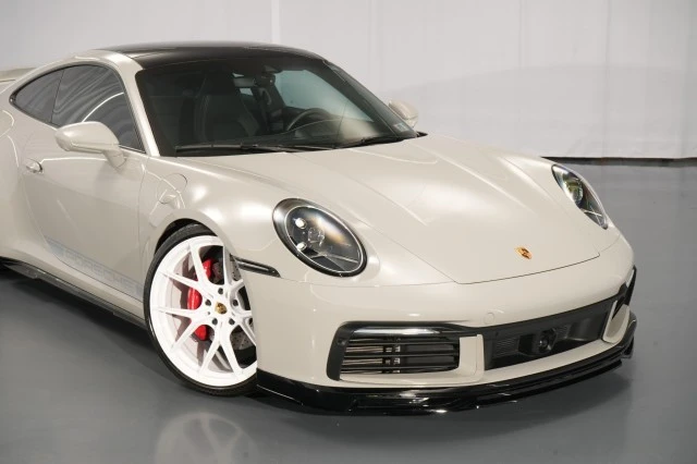 2020 Porsche 992 Carrera 4S - Image 18 of 31