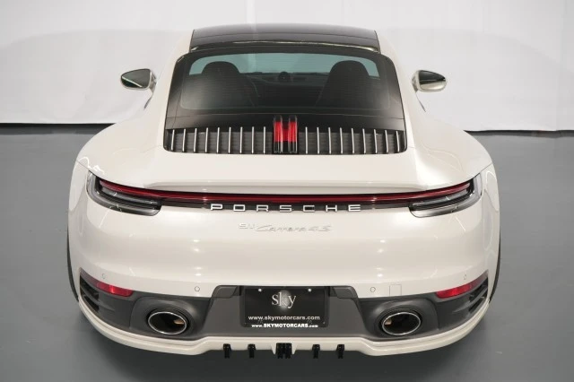 2020 Porsche 992 Carrera 4S - Image 25 of 31