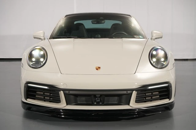 2020 Porsche 992 Carrera 4S - Image 11 of 31