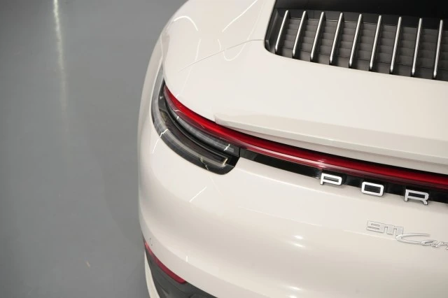 2020 Porsche 992 Carrera 4S - Image 27 of 31