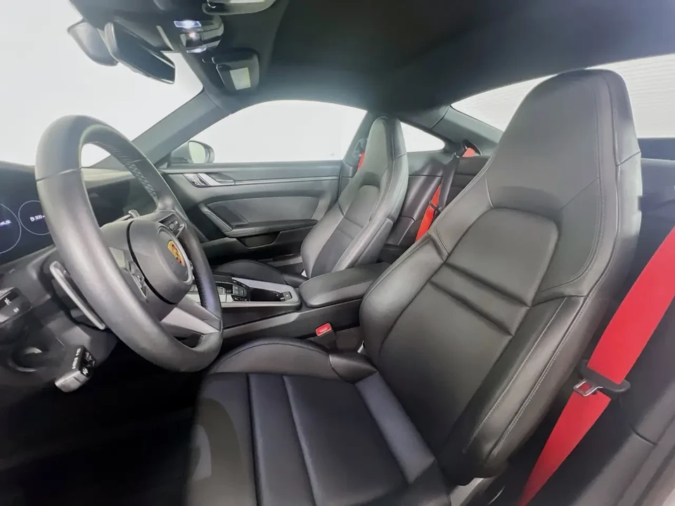 2020 Porsche 992 Carrera 4S - Image 5 of 8