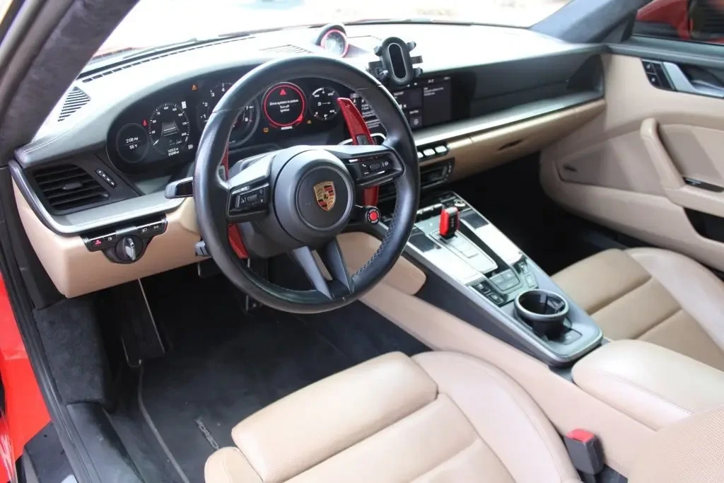 2020 Porsche 992 Carrera 4S - Image 4 of 9