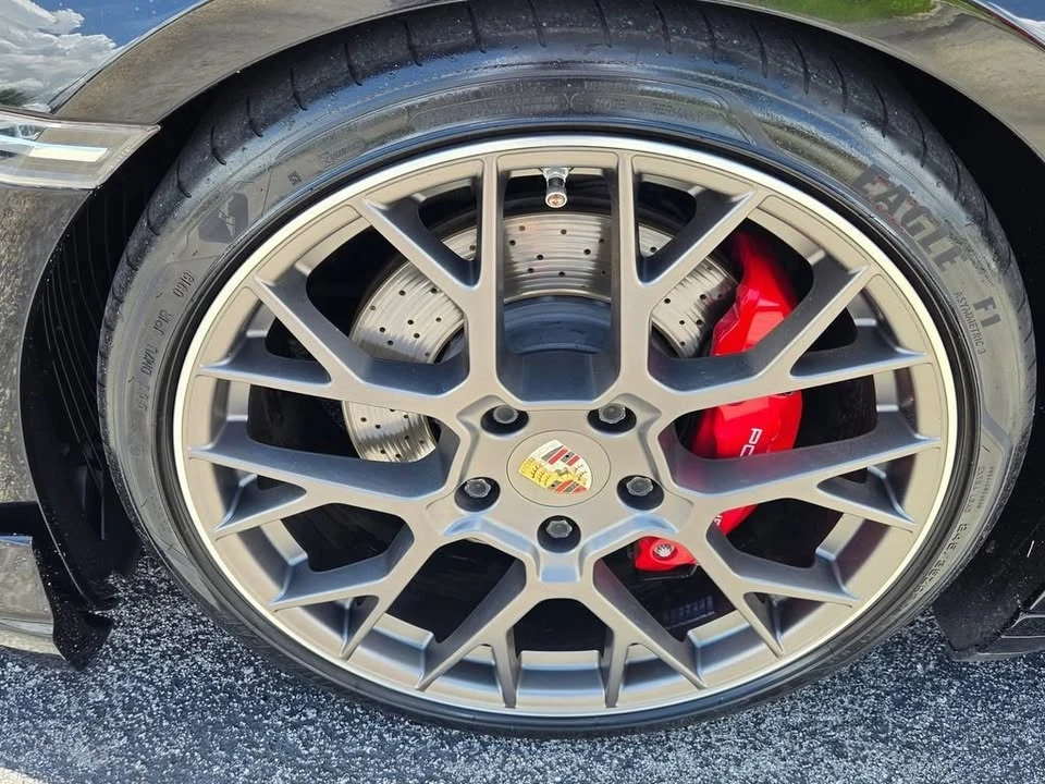 2020 Porsche 992 Carrera 4S - Image 11 of 19